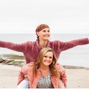 Meet your posher, Anna!